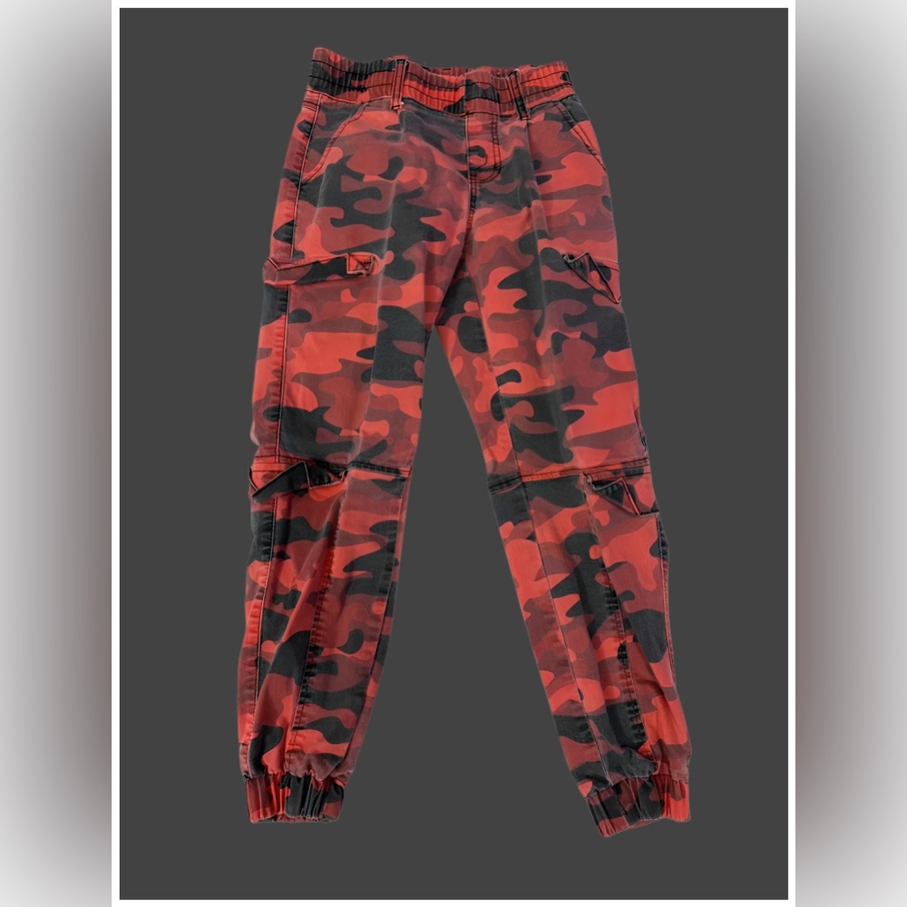 Red & black camouflaged joggers